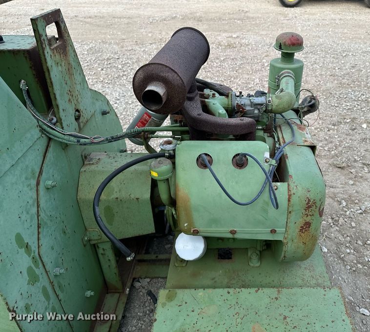 image for item LC9053 Bowie Aero Mulcher straw blower