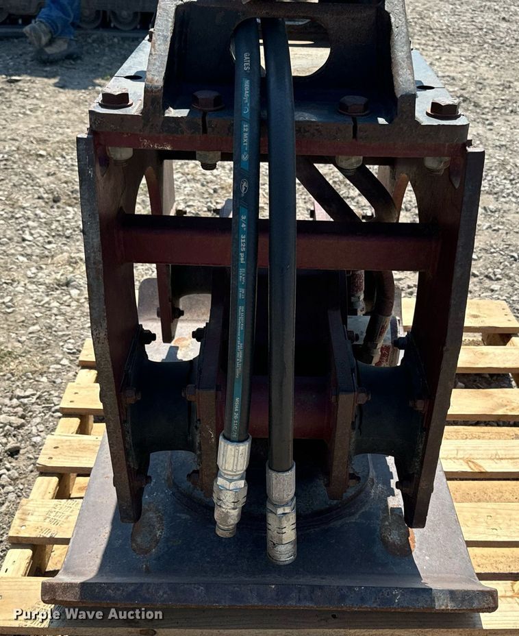 image for item LC9055 2018 HO-PAC 1000C plate compactor