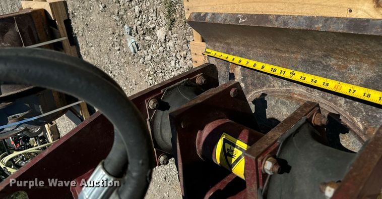 image for item LC9055 2018 HO-PAC 1000C plate compactor