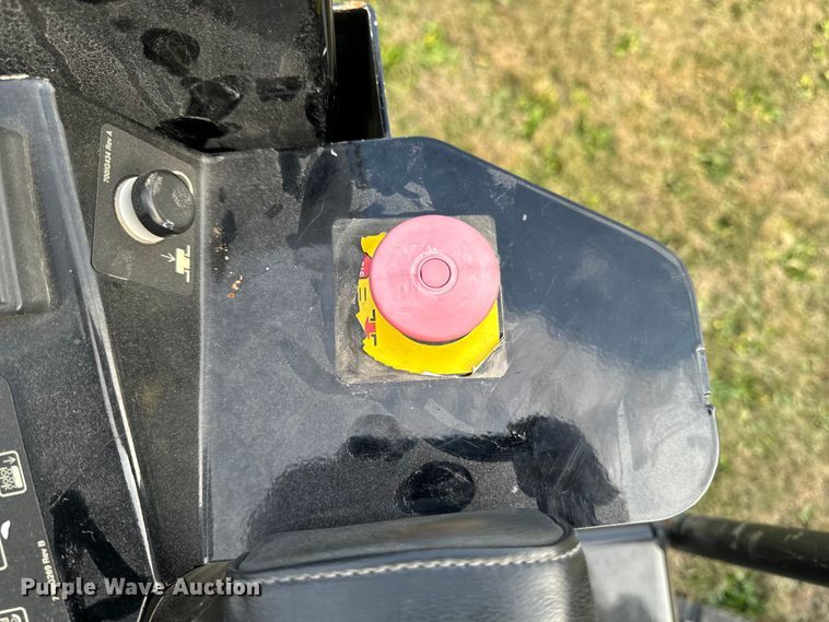 image for item LC9060 2021 Vermeer D24x40 Navigator Series III directional boring unit