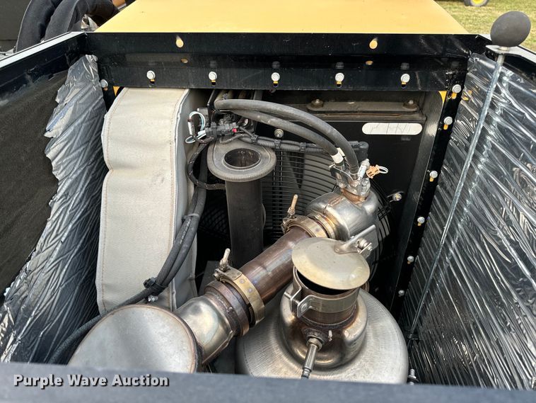 image for item LC9060 2021 Vermeer D24x40 Navigator Series III directional boring unit