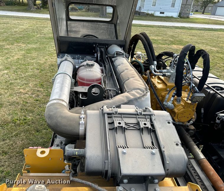 image for item LC9060 2021 Vermeer D24x40 Navigator Series III directional boring unit