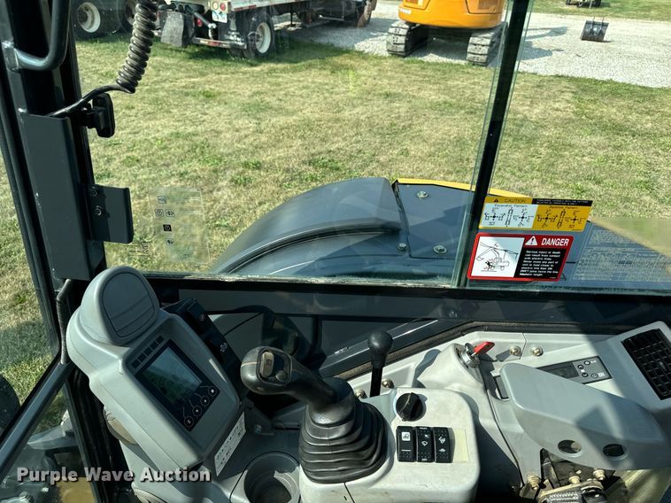 image for item LC9062 2016 John Deere 50G mini excavator