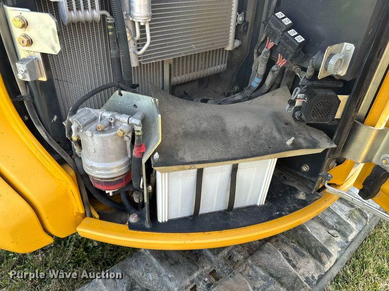 image for item LC9062 2016 John Deere 50G mini excavator