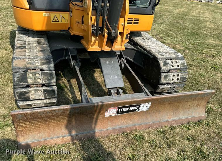 image for item LC9063 2017 Case CX80C mini excavator