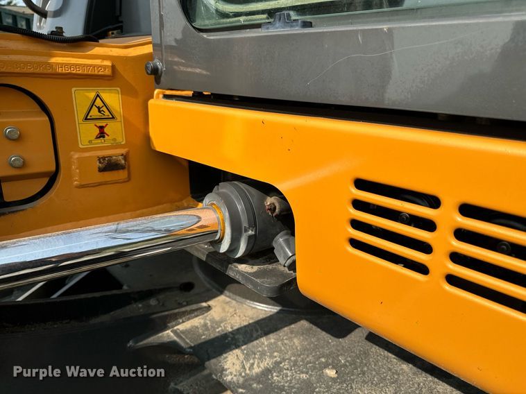 image for item LC9063 2017 Case CX80C mini excavator