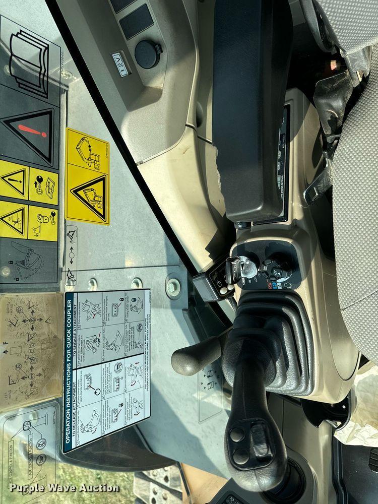 image for item LC9063 2017 Case CX80C mini excavator