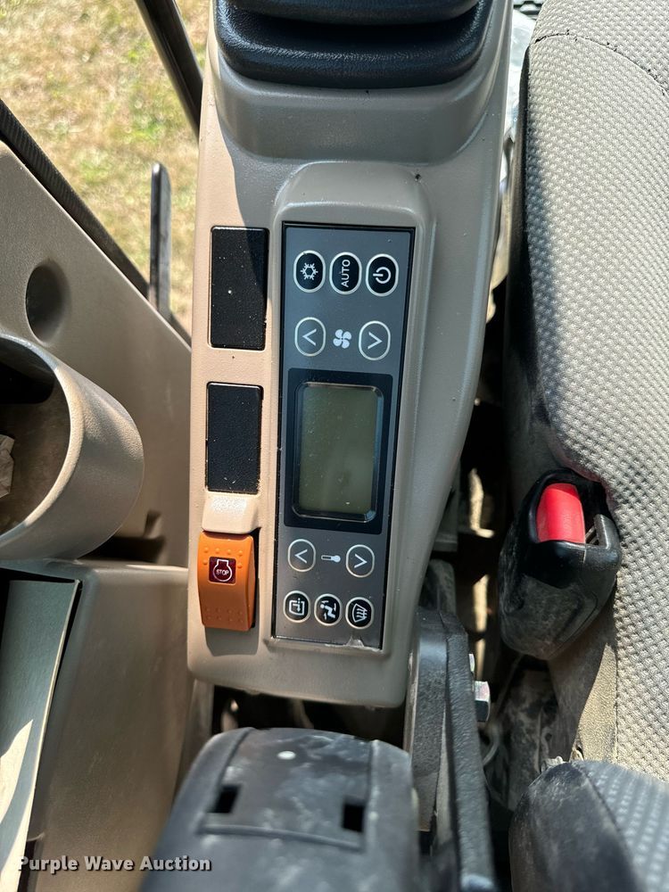 image for item LC9063 2017 Case CX80C mini excavator