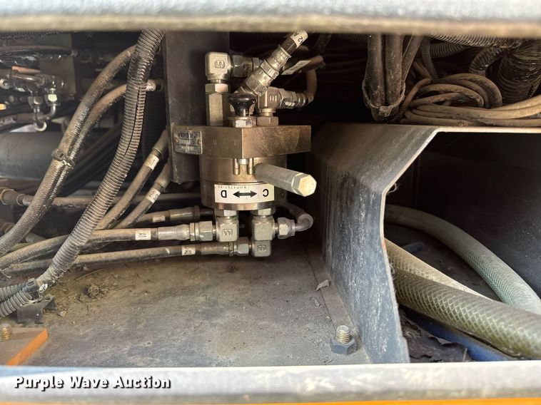 image for item LC9063 2017 Case CX80C mini excavator