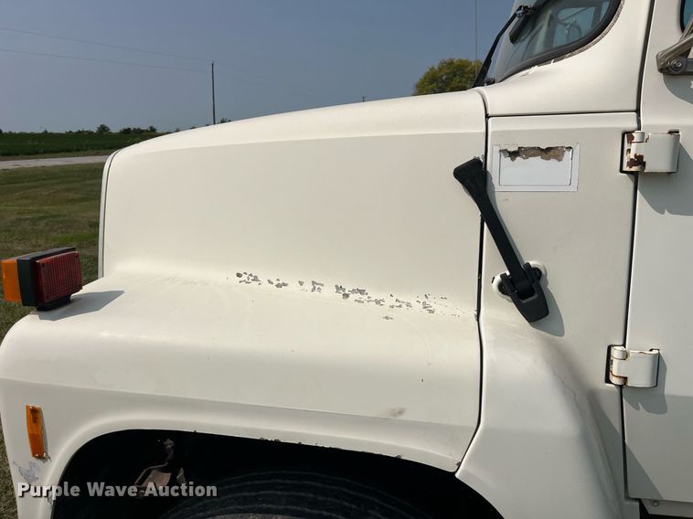 image for item LC9066 1997 Ford LN8000 hydrovac truck