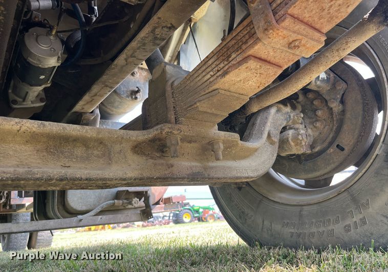 image for item LC9066 1997 Ford LN8000 hydrovac truck