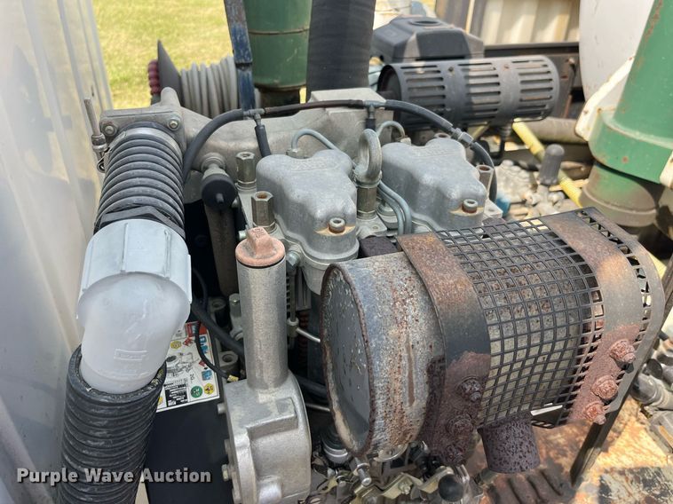 image for item LC9066 1997 Ford LN8000 hydrovac truck