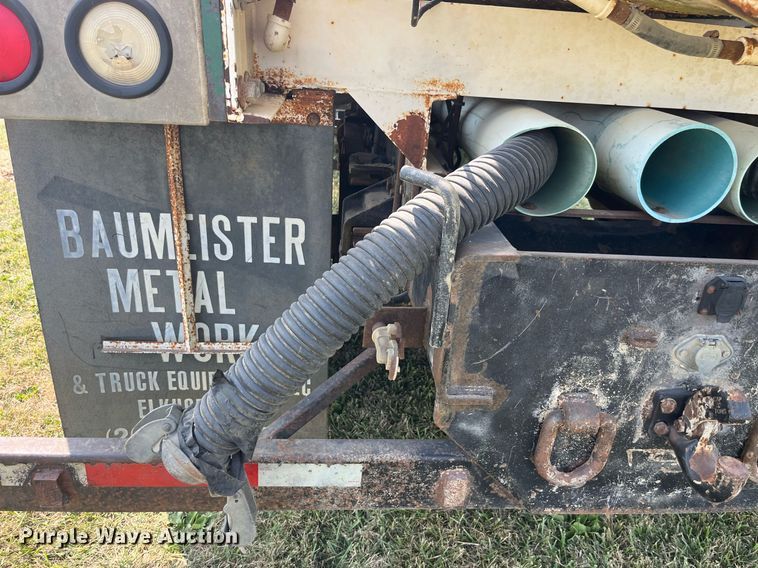 image for item LC9066 1997 Ford LN8000 hydrovac truck