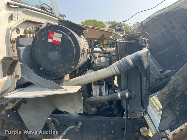 image for item LC9066 1997 Ford LN8000 hydrovac truck