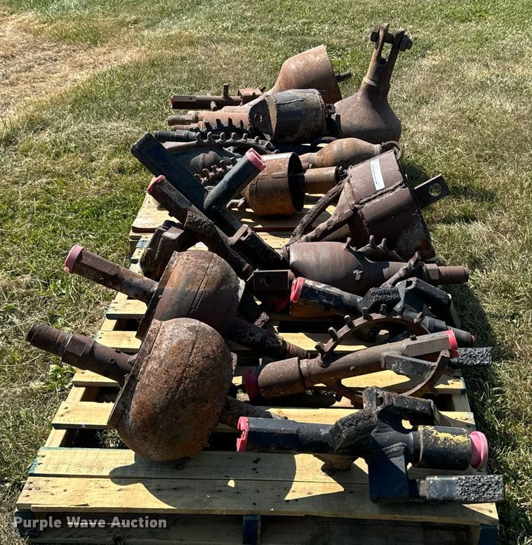 image for item LC9076 Approximately 20 directional drill attachments