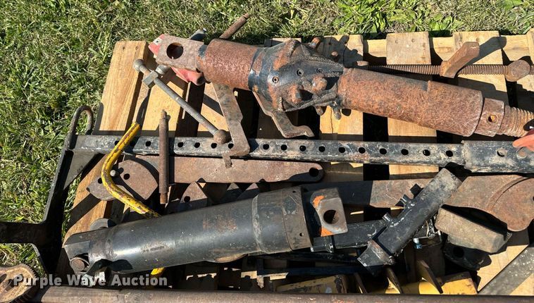 image for item LC9082 Direction boring unit parts