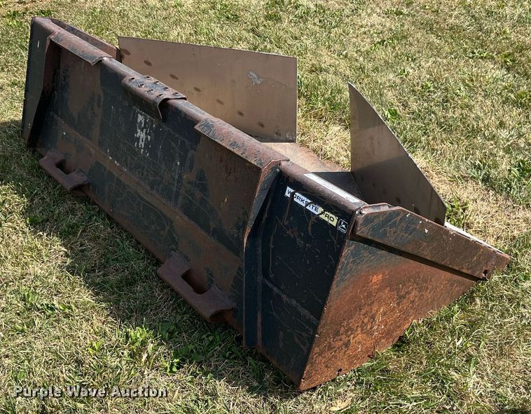image for item LC9092 skid steer bucket