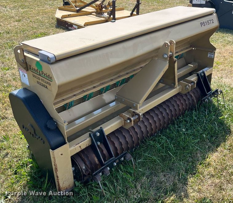 image for item LC9100 Land Pride PS1572 seeder