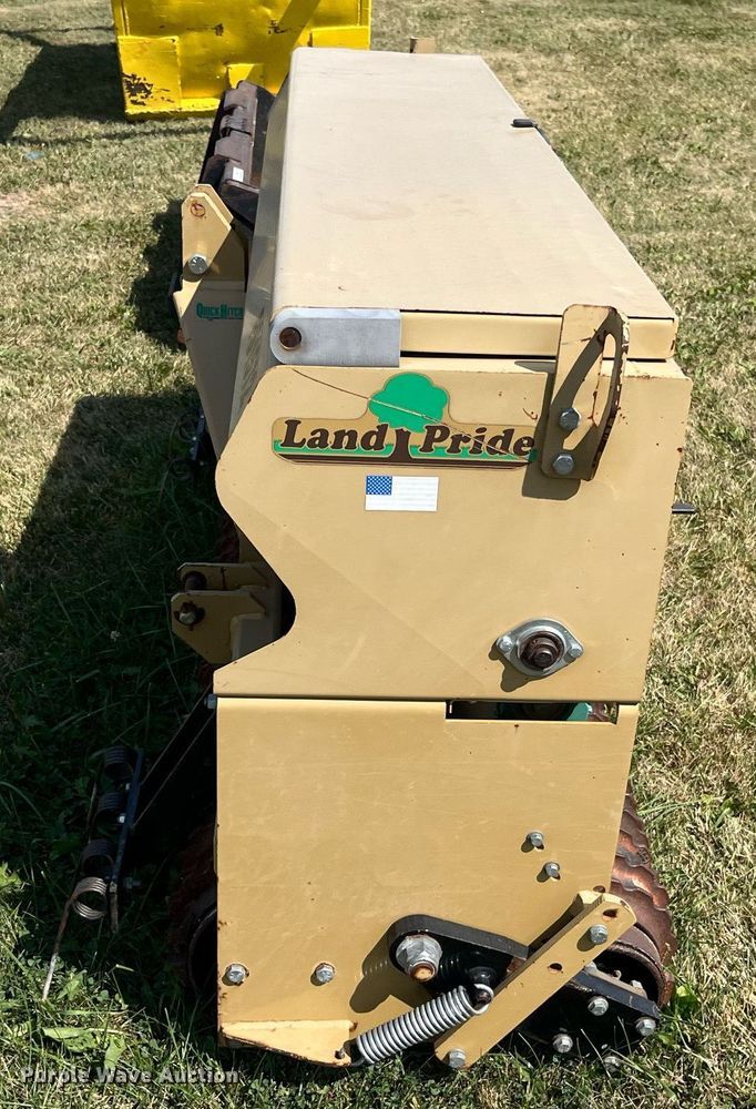 image for item LC9100 Land Pride PS1572 seeder
