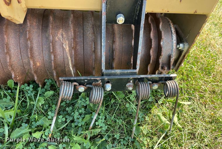 image for item LC9100 Land Pride PS1572 seeder