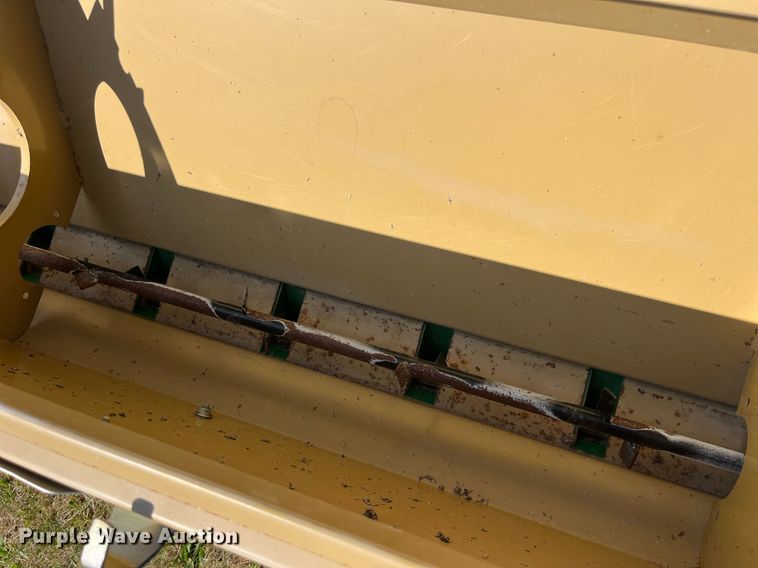 image for item LC9100 Land Pride PS1572 seeder