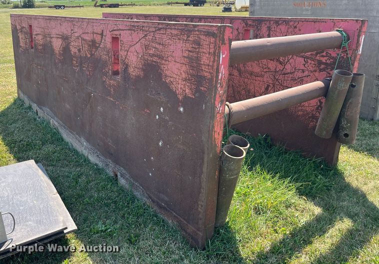 image for item LC9106 Trench box