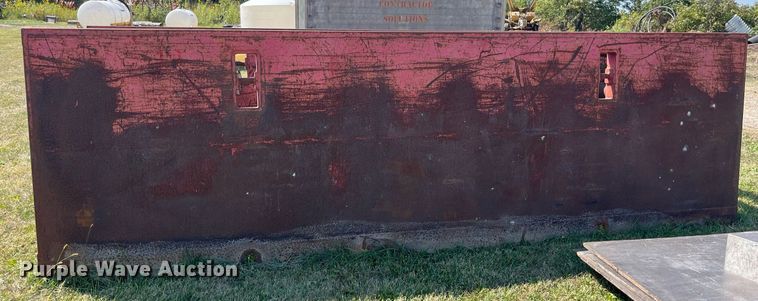 image for item LC9106 Trench box