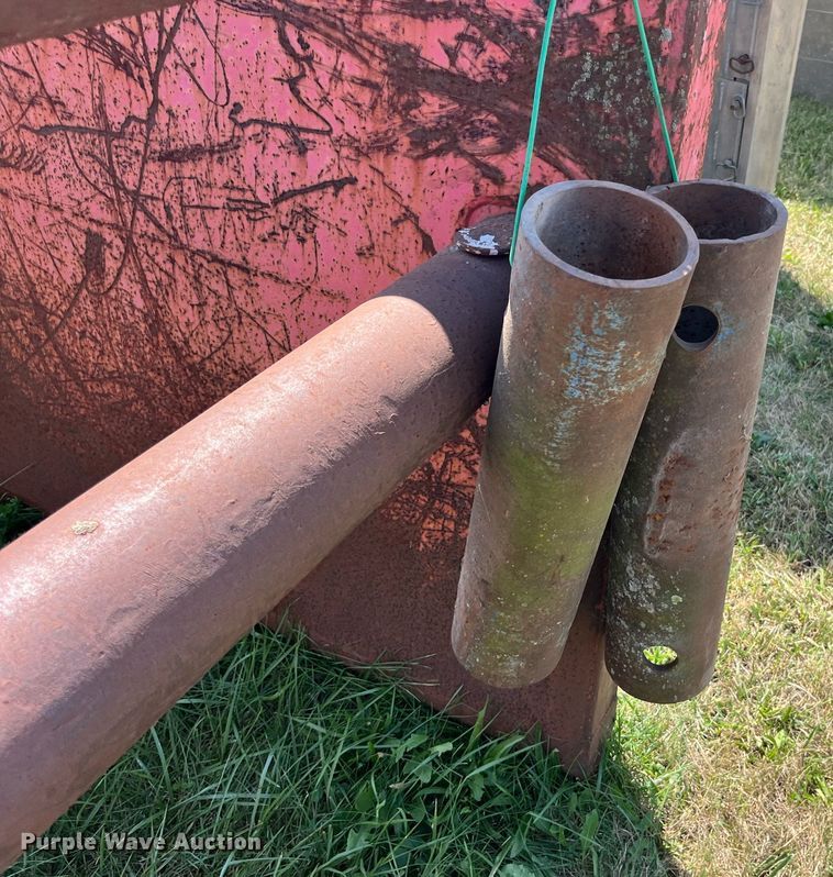 image for item LC9106 Trench box