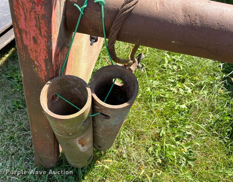 image for item LC9106 Trench box