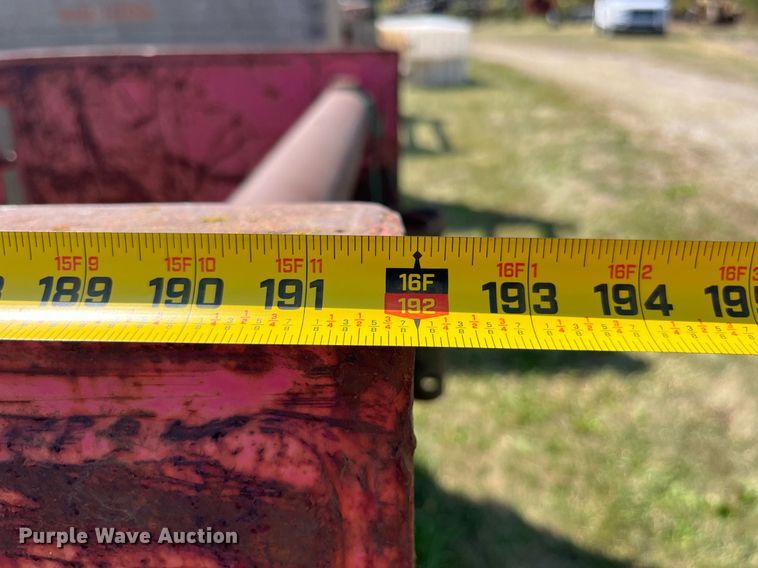 image for item LC9106 Trench box