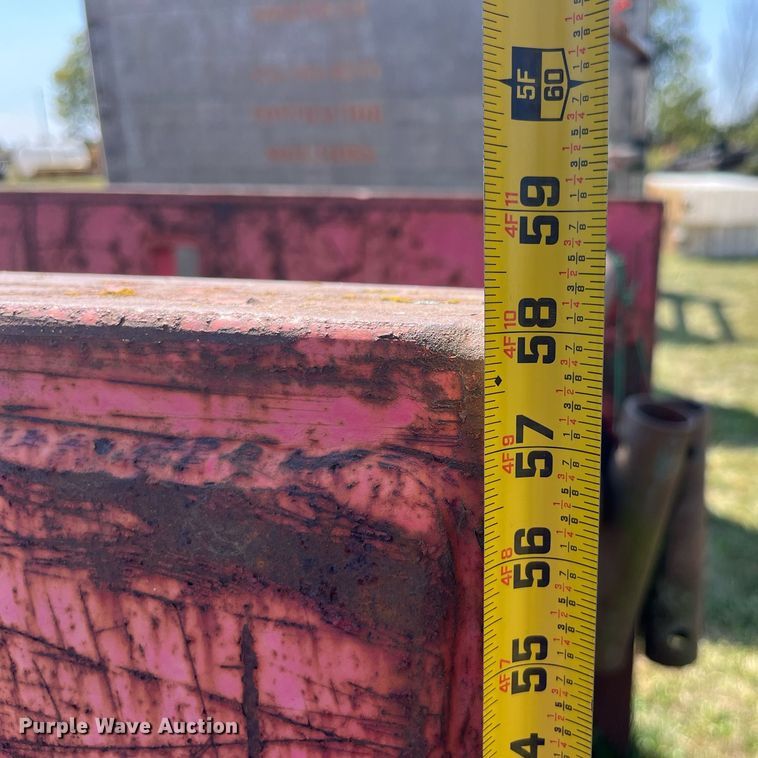 image for item LC9106 Trench box