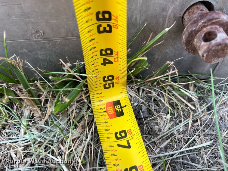 image for item LC9107 Trench box