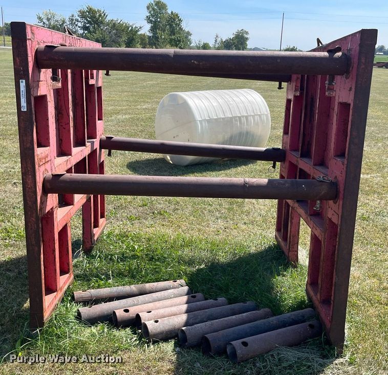 image for item LC9108 Trench box