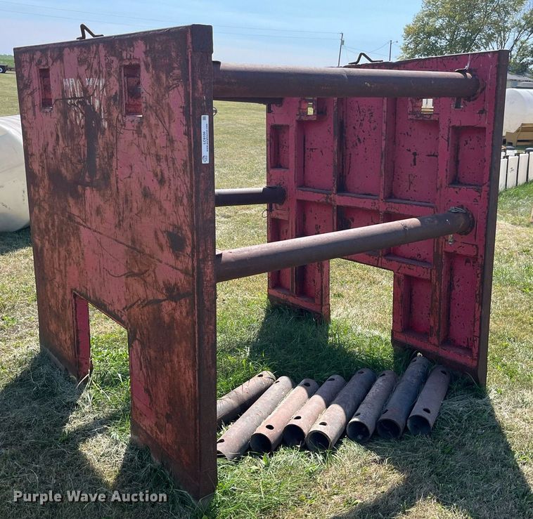 image for item LC9108 Trench box