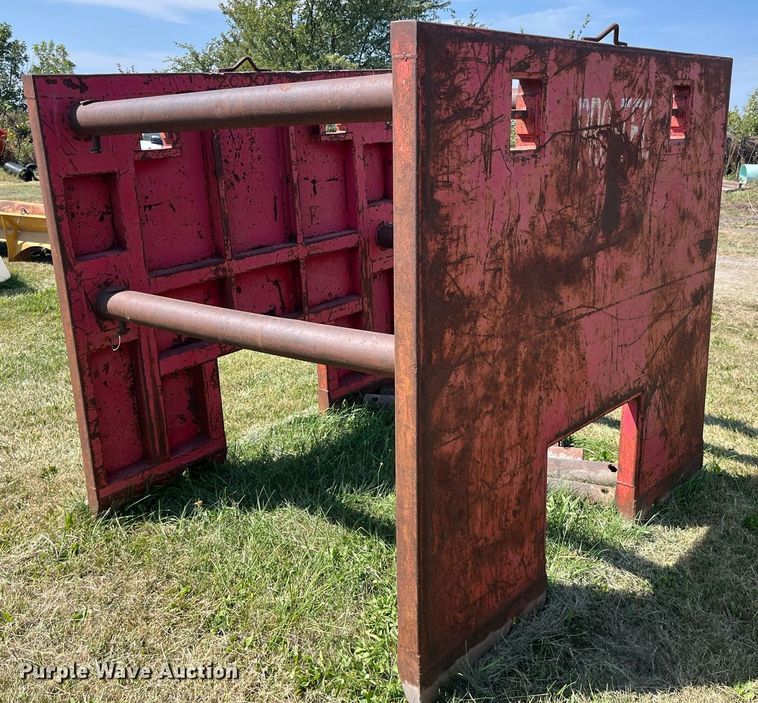 image for item LC9108 Trench box