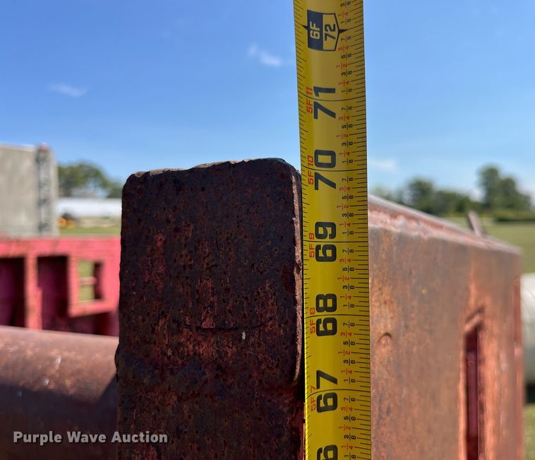 image for item LC9108 Trench box