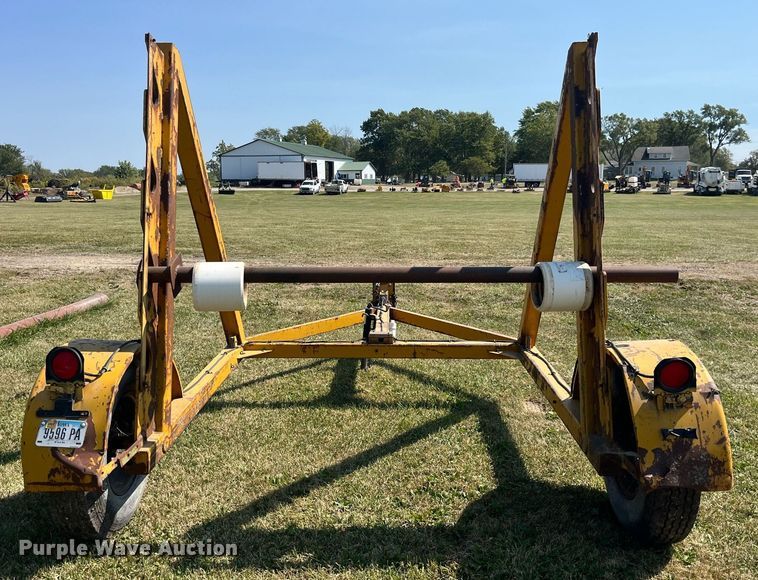 image for item LC9133 2000 reel trailer