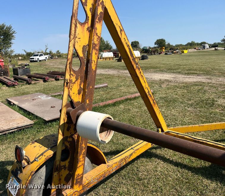 image for item LC9133 2000 reel trailer