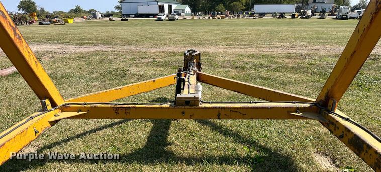 image for item LC9133 2000 reel trailer