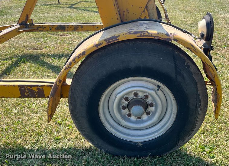 image for item LC9133 2000 reel trailer