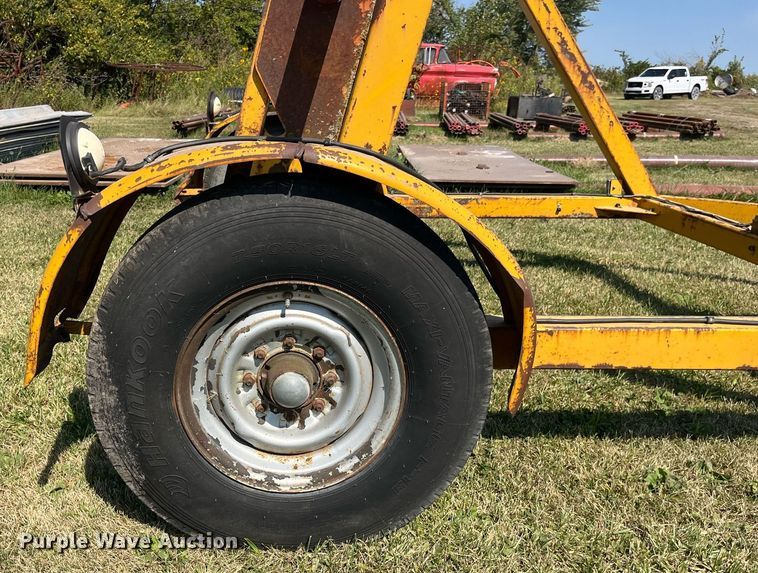 image for item LC9133 2000 reel trailer