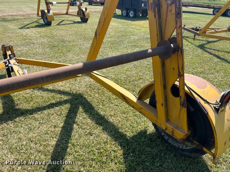 image for item LC9134 2000 reel trailer