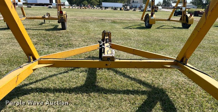 image for item LC9134 2000 reel trailer