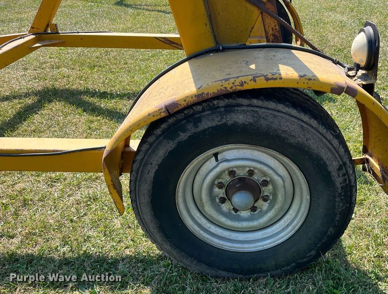 image for item LC9134 2000 reel trailer