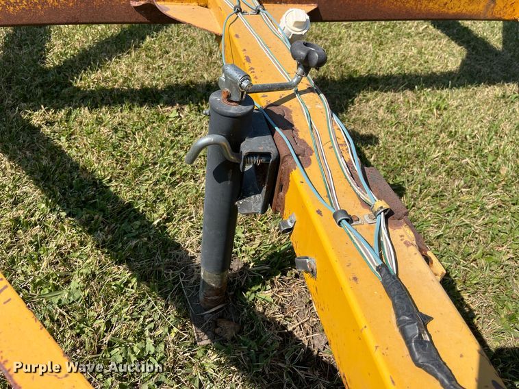 image for item LC9135 2000 reel trailer