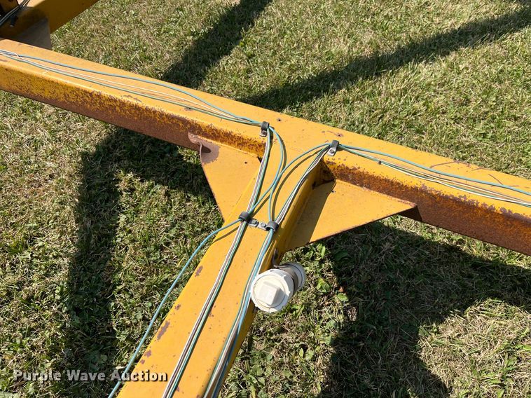 image for item LC9135 2000 reel trailer