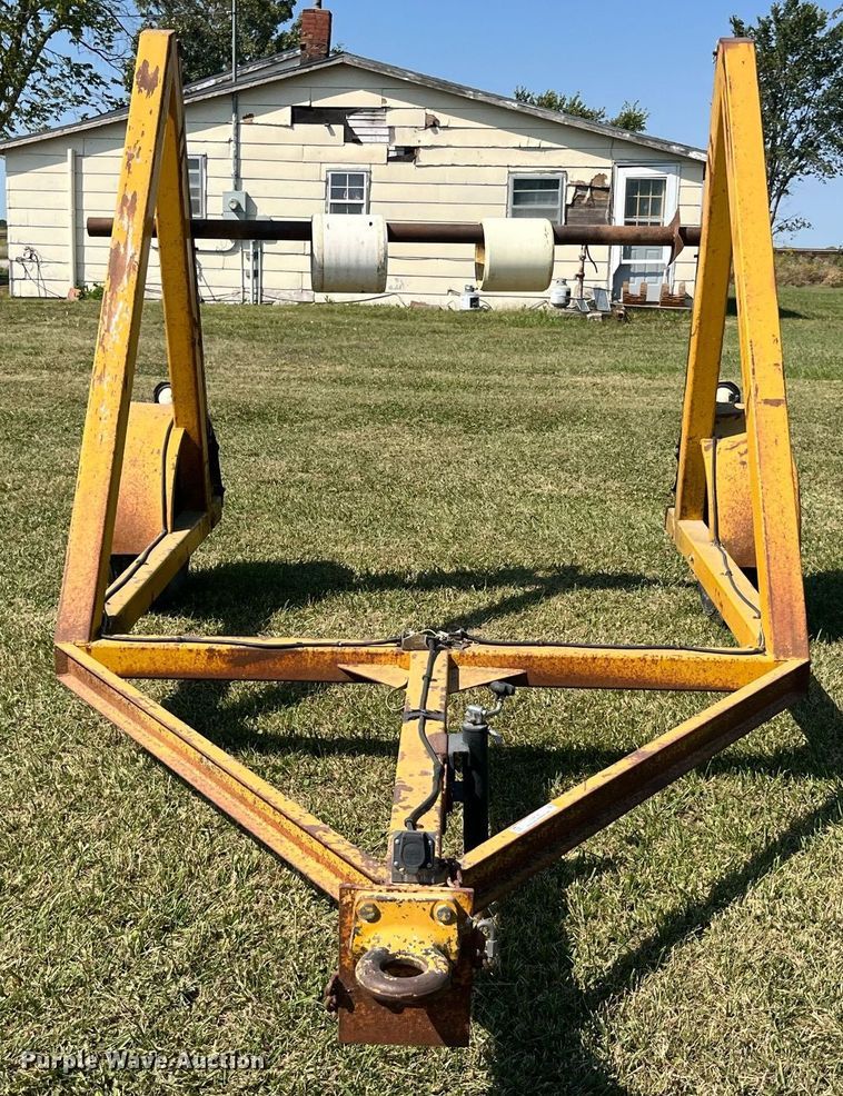 image for item LC9136 2000 reel trailer