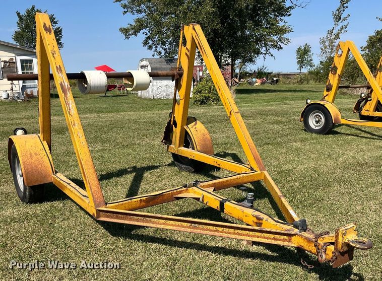 image for item LC9136 2000 reel trailer