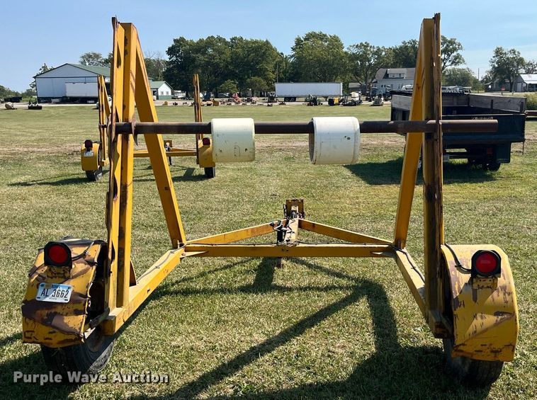 image for item LC9136 2000 reel trailer