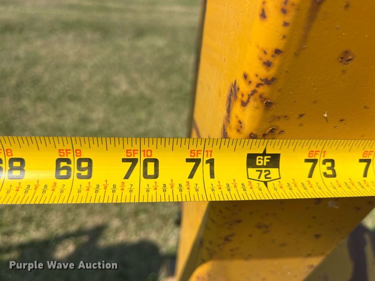 image for item LC9136 2000 reel trailer